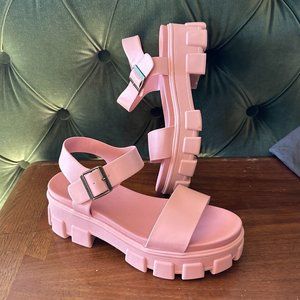 LUFFYMOMO {NIB} Chunky Platform *90s style* Lug Sole Sandals 9 blush pink salmon